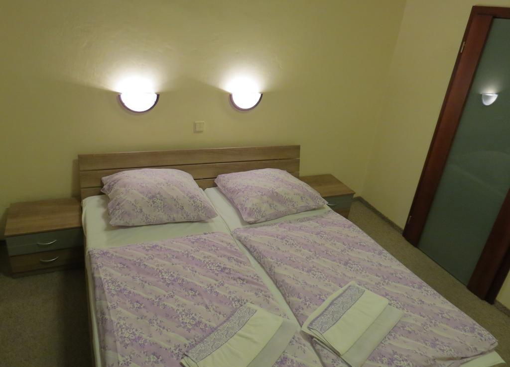 Hotel Cesky Dvur Бероун Номер фото